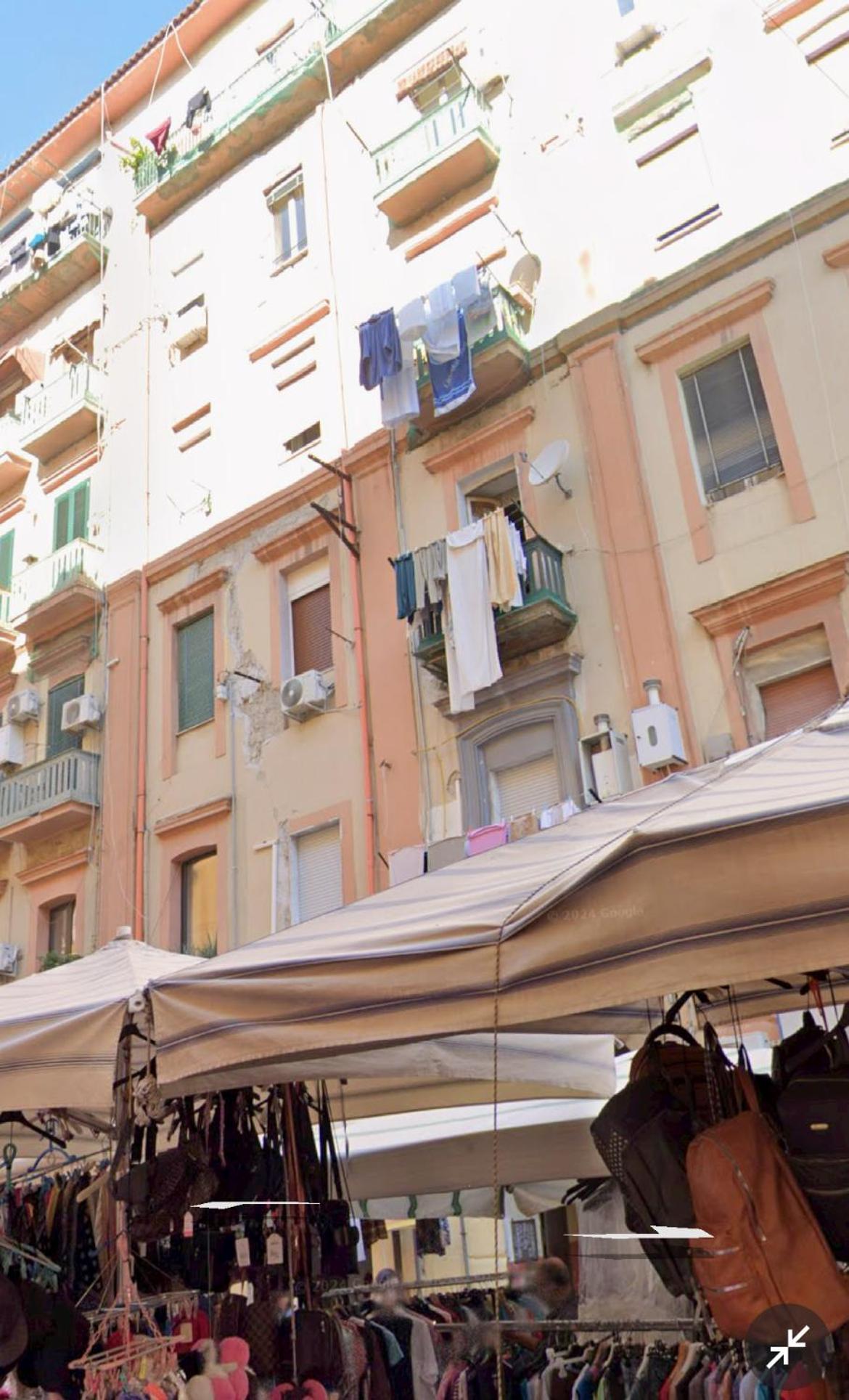 Market House Napoli Luaran gambar